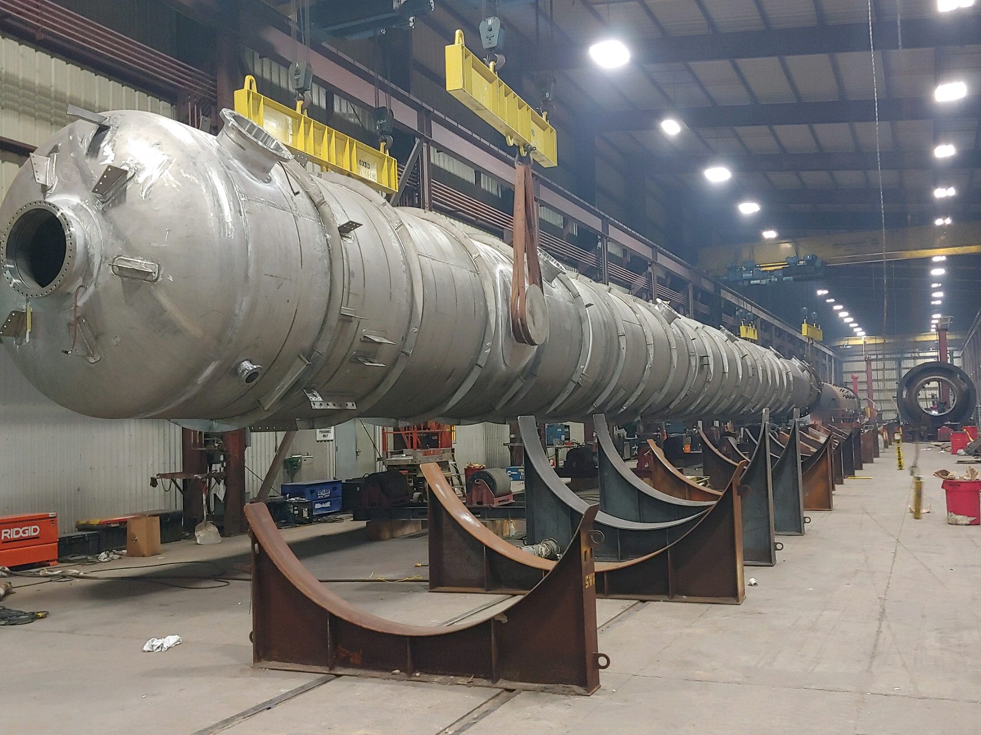 Tray tower set up for hydrostatic testing